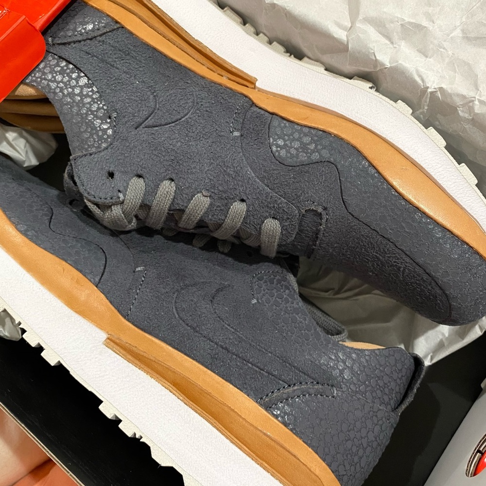 Nike Air Safari Royal Dark Grey size 7.5 men’s